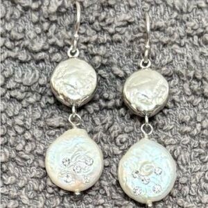 Silpada "Bold As Ice" Earrings  Sterling Silver, Swarovski Crystals, Pearl W3191